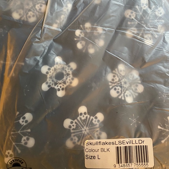 Blackmilk “SKULLFLAKES LONG SLEEVE EVIL LONGLINE DRESS” Size Large L NWT Skulls - Picture 11 of 12
